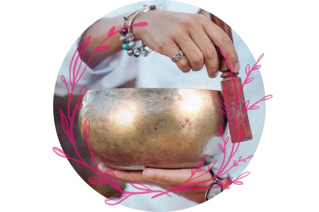 Bol tibétain utilisé par une femme.